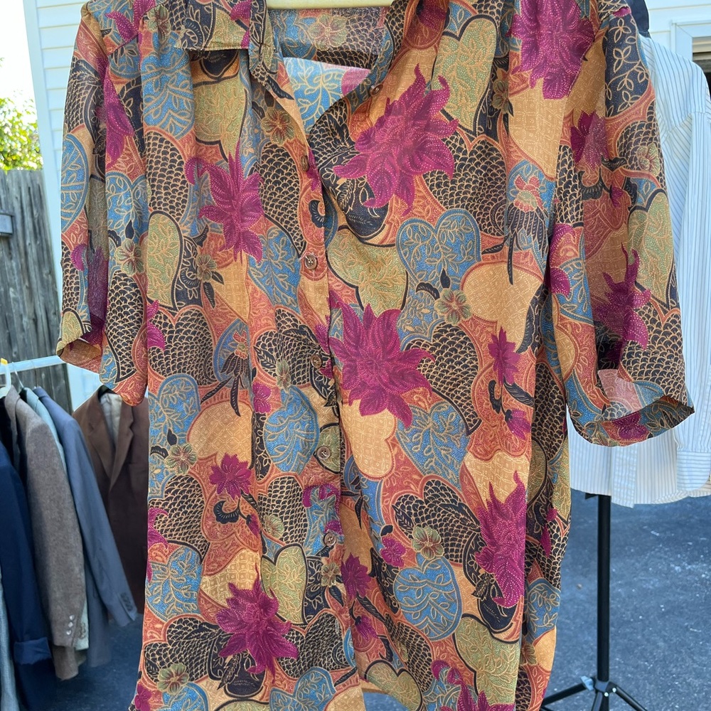 Alfred Dunner button up blouse.